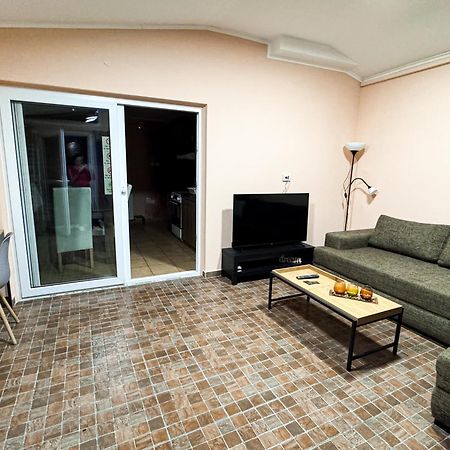 Kk Apartment 巴奇卡托波拉 外观 照片