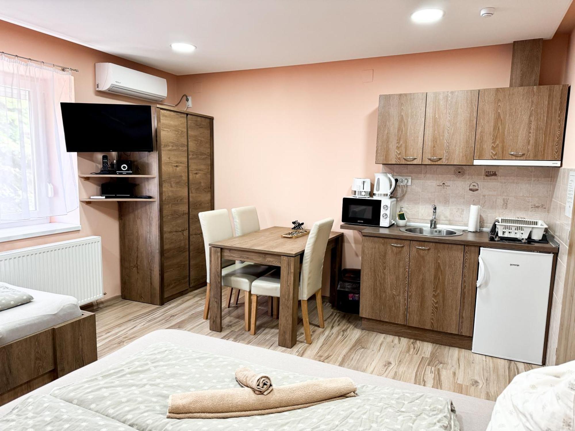 Kk Apartment 巴奇卡托波拉 外观 照片